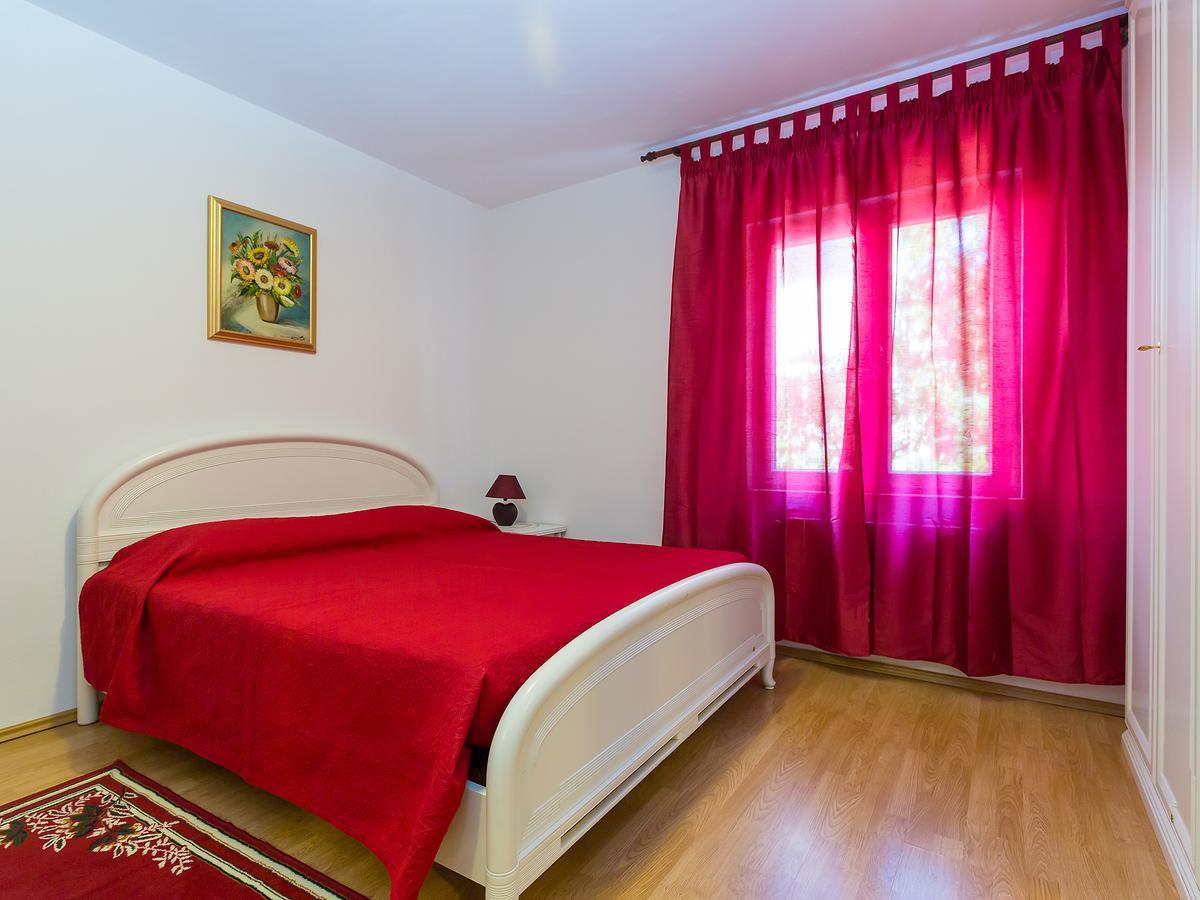 Apartment Nerina *