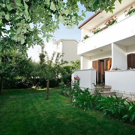 Apartment Nerina Porec Exterior photo